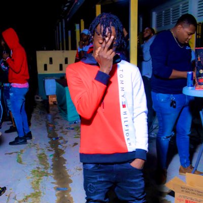 Yaviimuzic's tweet photo. #NewProfilePic https://t.co/U4C9d2bwsy