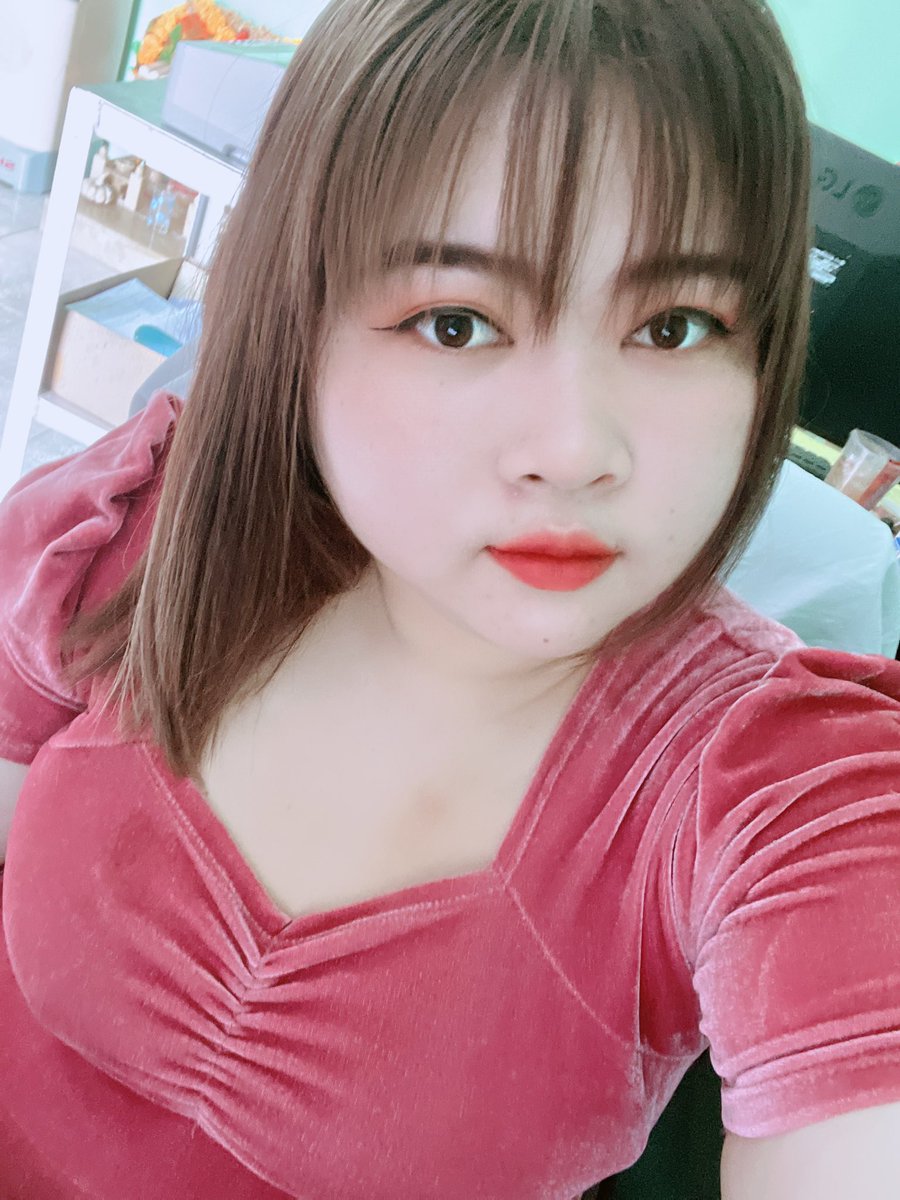 nongaon555's tweet photo. อากาศก็ร้อน คนอ้อนก็ไม่มี😉😝😝😝#สาวอ้วนอวบ #���าวอ้วนน่ารัก https://t.co/UiHfOPmpb9