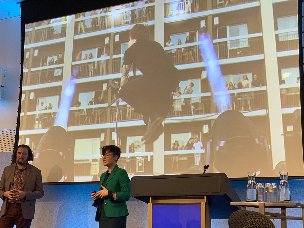 nicolekearney's tweet photo. Are hotel vertical (socially distanced) concerts better than normal concerts? You can order room service & crash in your own bed afterwards. #FutureCrunch #VALA2022 https://t.co/MdaotOBF5i
