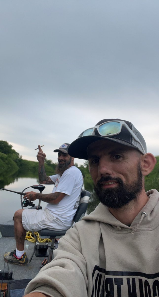 TimFull10463925's tweet photo. Two days of fishing. 40 bass, 17 crappies. #fishing  #topwater #yumlures #BlessedAndGrateful #outdoors #fishinglife https://t.co/nh3IsOrnBS