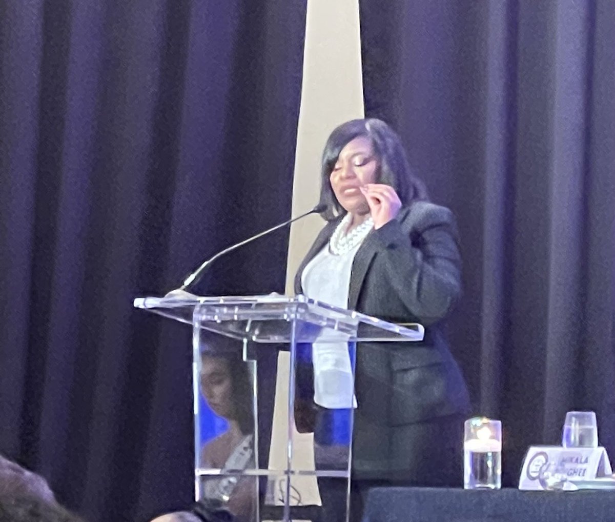 CherylD4HSD's tweet photo. Congrats ⁦⁦@NAACPSTLCOUNTY⁩ on a successful Freedom Fund Award Dinner! Well done! Also, shout out to our congresswoman, ⁦@CoriBush⁩ for bringing the keynote! Thank you both for your service to our community! https://t.co/GrfKbVWQNY