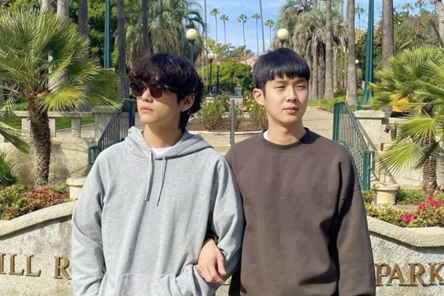 vminpinkie's tweet photo. we’re getting more taeshik moments 🥺 https://t.co/RAlGN4XeKL
