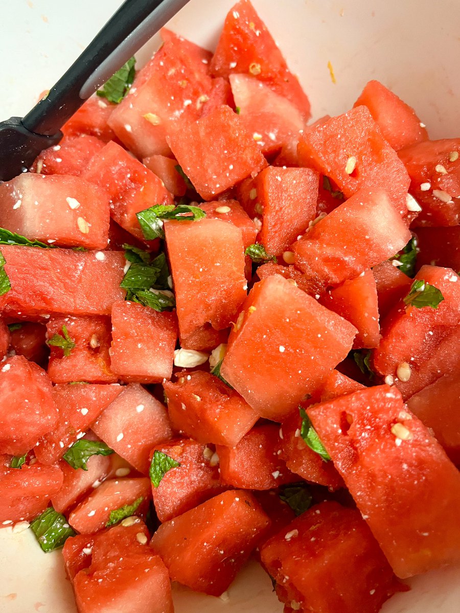 MarvaDiazStrat's tweet image. I’m in love with my watermelon salad with feta, mint, lemon zest and raspberry vinegar. ❤️ #homechef #Springcooking