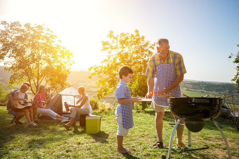'Tis the season for BBQ's and pool parties. This handy list from @kfatweets will help you keep your food-allergic kiddo partying safely while having a good time.

ow.ly/xJLq50JwnL7

#foodallergy #foodallergyfamily #foodallergyfamilies