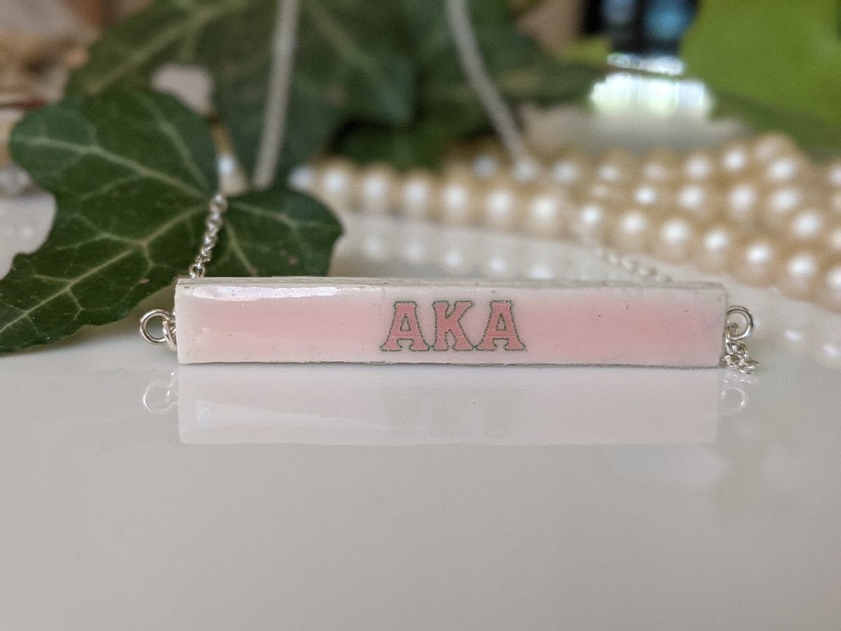 michemozaix's tweet photo. Where my Sisters AT!? This pretty Ceramic Tile necklace speaks for itself -- I'm Right Here! A great gift for that Soror who loves to show her true colors.... this necklace can be personalized on the Reverse with her name, date of crossing, or a phrase like 'Lil Sis'! https://t.co/qW6khdVFeS