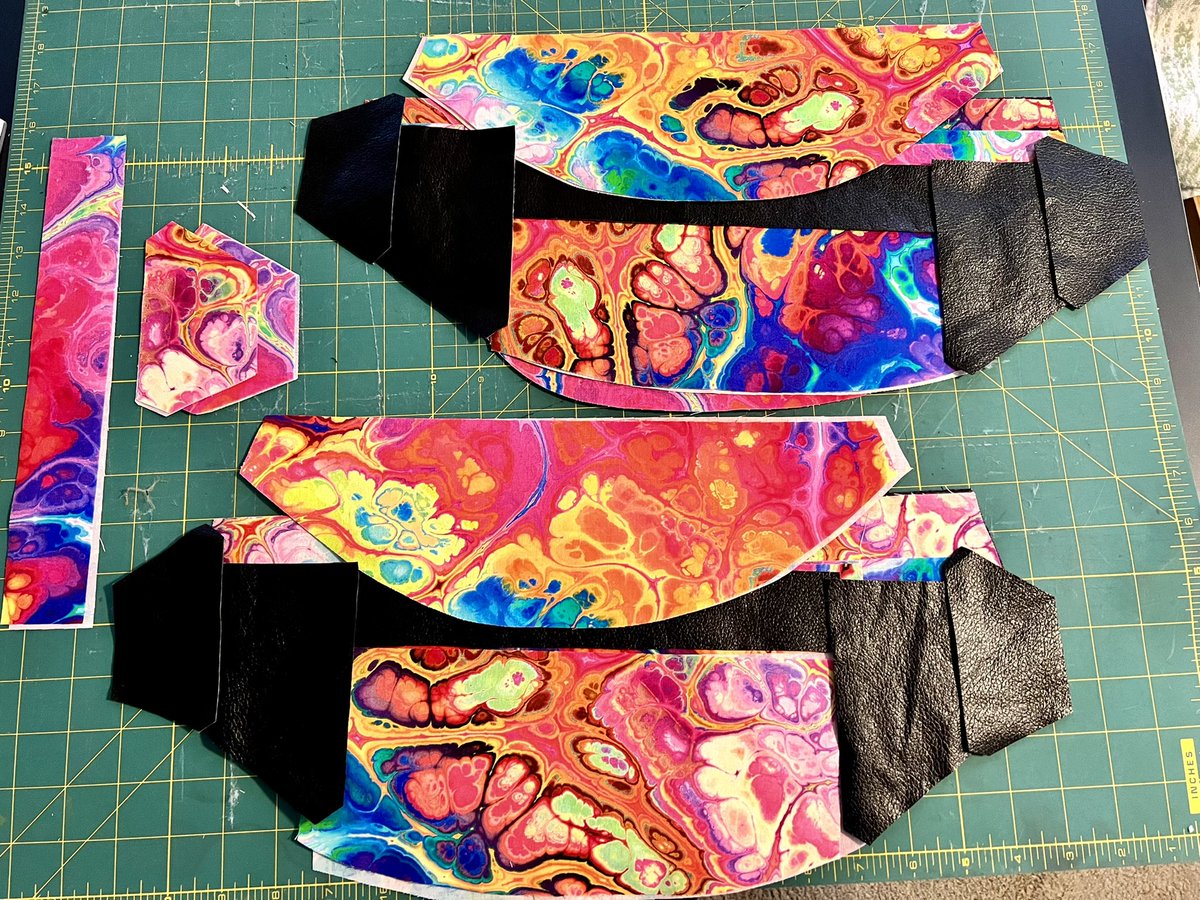 Lady_RBF's tweet image. Fanny packs from step 1 to complete. #sewfun