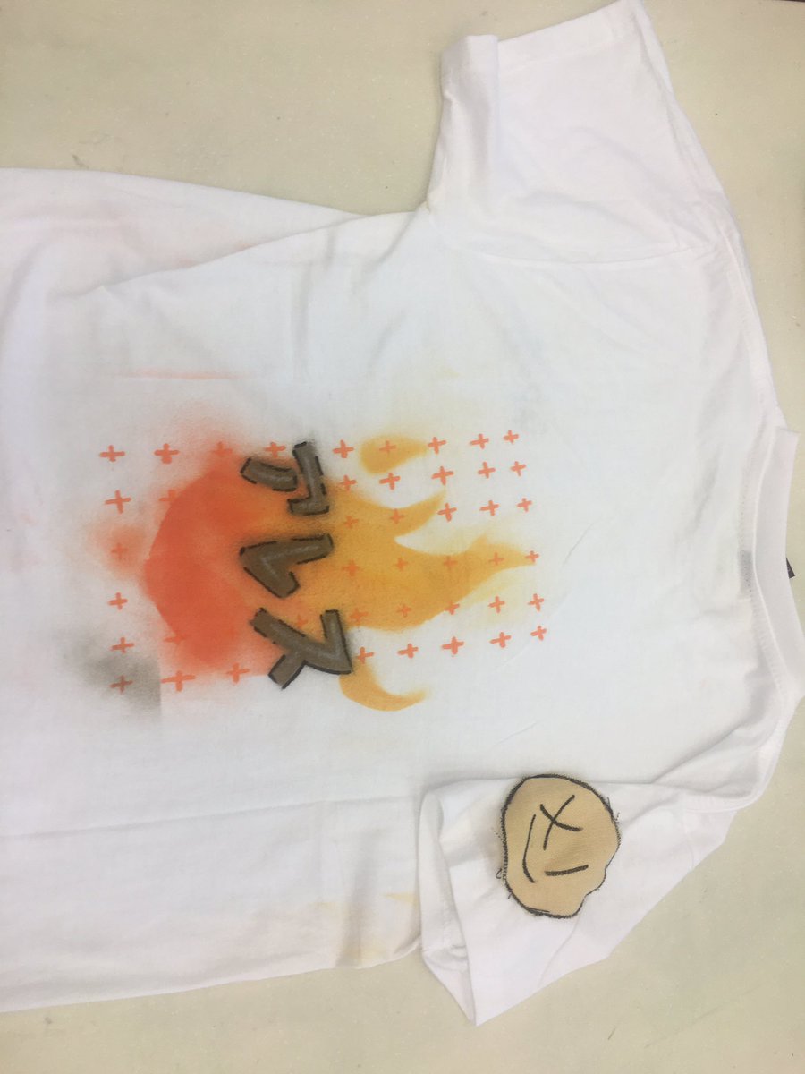 EmilyHillVAEd's tweet photo. Spending the last few weeks creating fun T-shirt designs in Yr09 using dye, stitching and spray techniques. A great way to send them off into the summer break! https://t.co/DfoziFFLrl