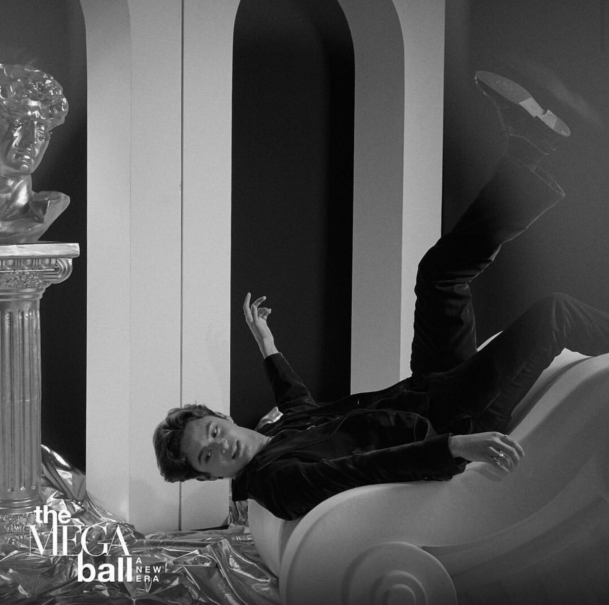 JamesArsenals's tweet photo. The MEGA Man’s 6-time cover guy, Careless Music Chairman #JamesReid posing extra mile like a true-blooded MEGA Man that he is. 

Photographer @janvmayo 
Set Design &amp; Art Director @pjalmera 

©️ megamagazine

#JamesReid | James Reid | @tellemjaye 
#TheMEGABall
#MegaBall2022 https://t.co/0YESeioywW