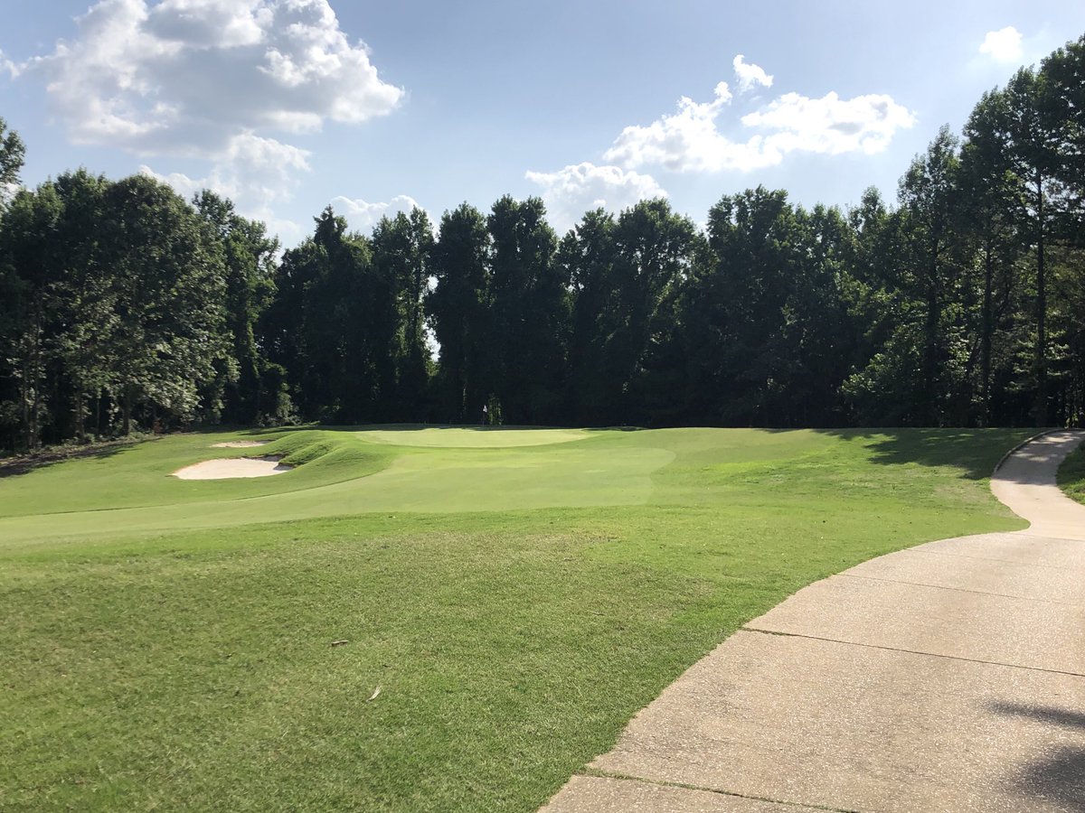 Thompson7Jeremy's tweet photo. Checked off an unknown bucket list item…played golf on the course where the University of Alabama golf team plays. It was so hot but it was so much fun! One of the nicest courses I have played on. And my partner made it even more fun! https://t.co/nFPf3yViEH