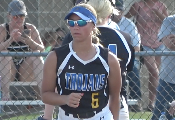 Channel1450com's tweet photo. Area Edges CS8 In Senior Softball All Star Game https://t.co/euBLDbPLKm https://t.co/2NK5iOlkNE