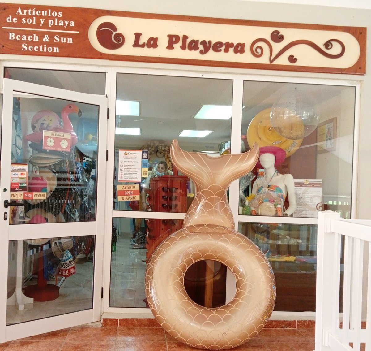 En las Tiendas del Centro Comercial Gaviota Cayo Coco la Direccion Estatal de Comercio Ciego de Avila realizo el Control a Caracol
#LatirAvileño
#Cuba 
#CubaViveYTrabaja
#VamosConTodo <a href="/ulisesGuilarte/">Ulises Guilarte de Nacimiento</a> @CubaCentral@MincinCuba 
<a href="/BetsyDazVelzqu2/">Betsy Díaz Velázquez</a>