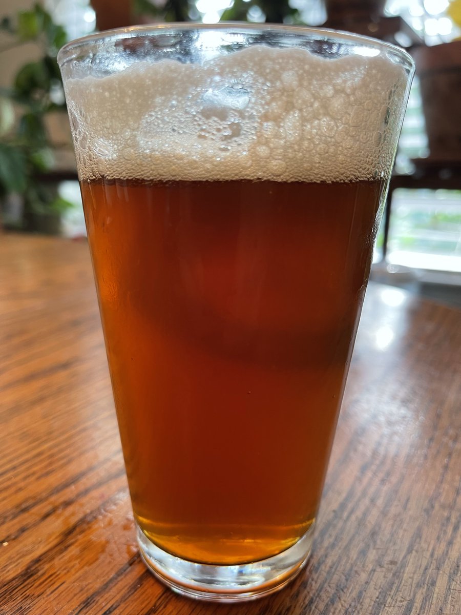 BrewingDaddy's tweet photo. Northern Brewer's Chinook IPA one gallon beer recipe
#northernbrewer #smallbatchbrewing #craftbeer #homebrewing #beermaking #homebrew #beerrecipes #brewingdaddy #chinookipa https://t.co/KARgMwtPmN