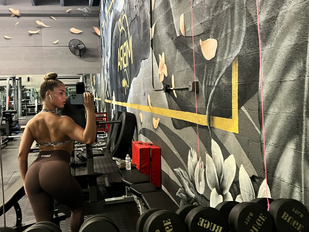 isacruzx's tweet photo. Me 🫱🏼‍🫲🏻 the gains https://t.co/R5b8bc72ze