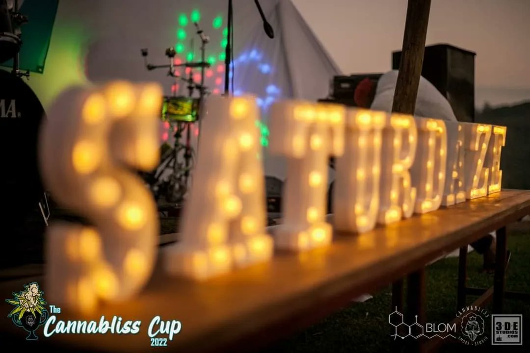 PyramidSmokey's tweet image. Saturdaze with Herb people in Limpopo #SmokeyPyramid