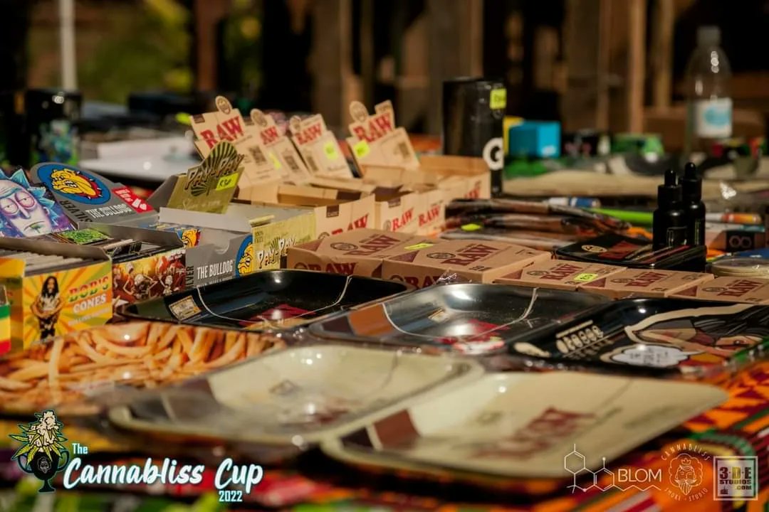 PyramidSmokey's tweet image. Saturdaze with Herb people in Limpopo #SmokeyPyramid