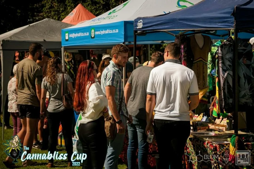 PyramidSmokey's tweet image. Saturdaze with Herb people in Limpopo #SmokeyPyramid