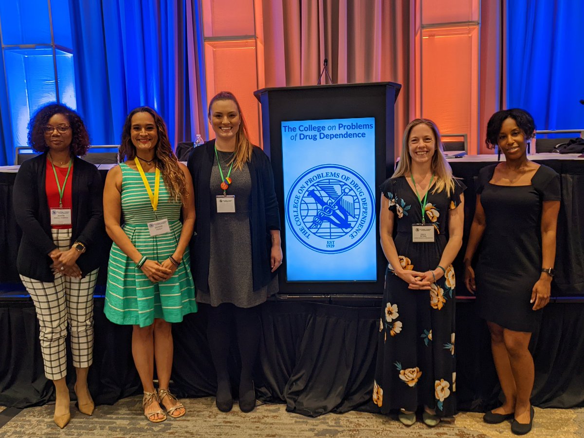 Lia J. Smith tweet media