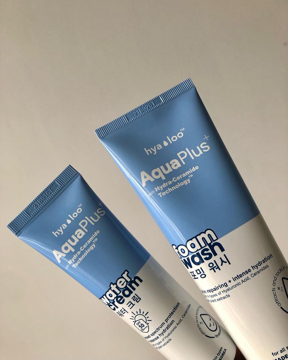 _bellaababe's tweet photo. Trying a new set from @hyalooph ✨

The foam wash and the water cream has a unique combination of 4 types of hyaluronic acid and ceramides! It delivers hydration on your skin and deeply moisturizes your skin's protective layer✨This is good for all skin type! https://t.co/21Bde7jZ6T