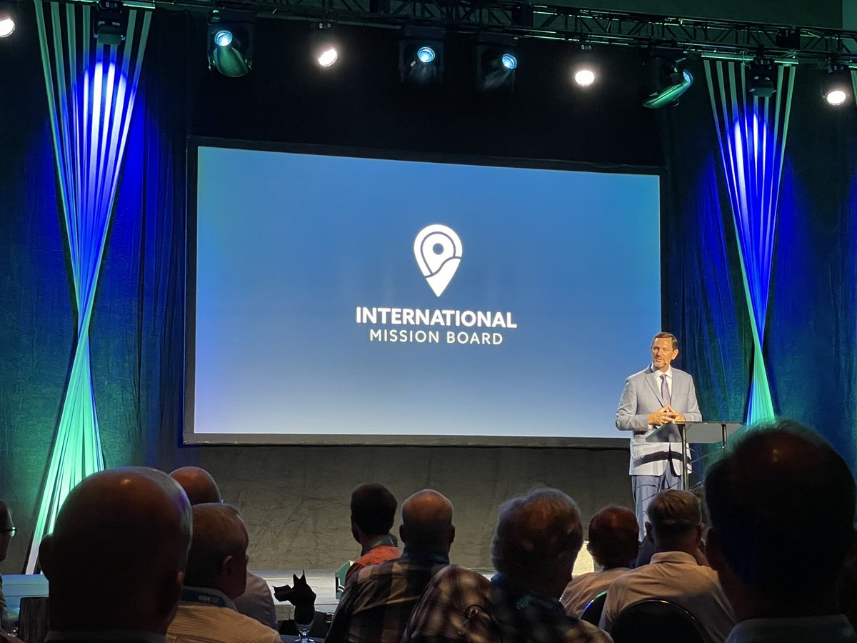 <a href="/IMB_SBC/">IMB</a> dinner with 2 from <a href="/LPBC_Joshua/">Lane Prairie Baptist Church</a>. <a href="/justinknippers/">Justin Knippers</a> &amp; Michaela I am beyond grateful to God to see your obedience to God’s call to Japan. “Lostness is the problem. The gospel is the answer.” <a href="/DrPaulChitwood/">Paul Chitwood</a>