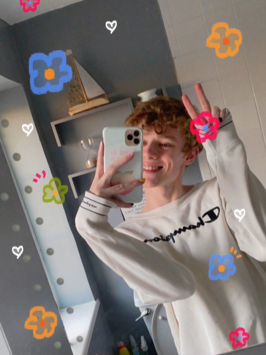 TartaDeFresa95's tweet photo. ♥️💎🍓🌸✨🌻🌈
#weloverourke #rourke #RourkeDiamonds #teamrourke https://t.co/e1TF5lZ6Gf