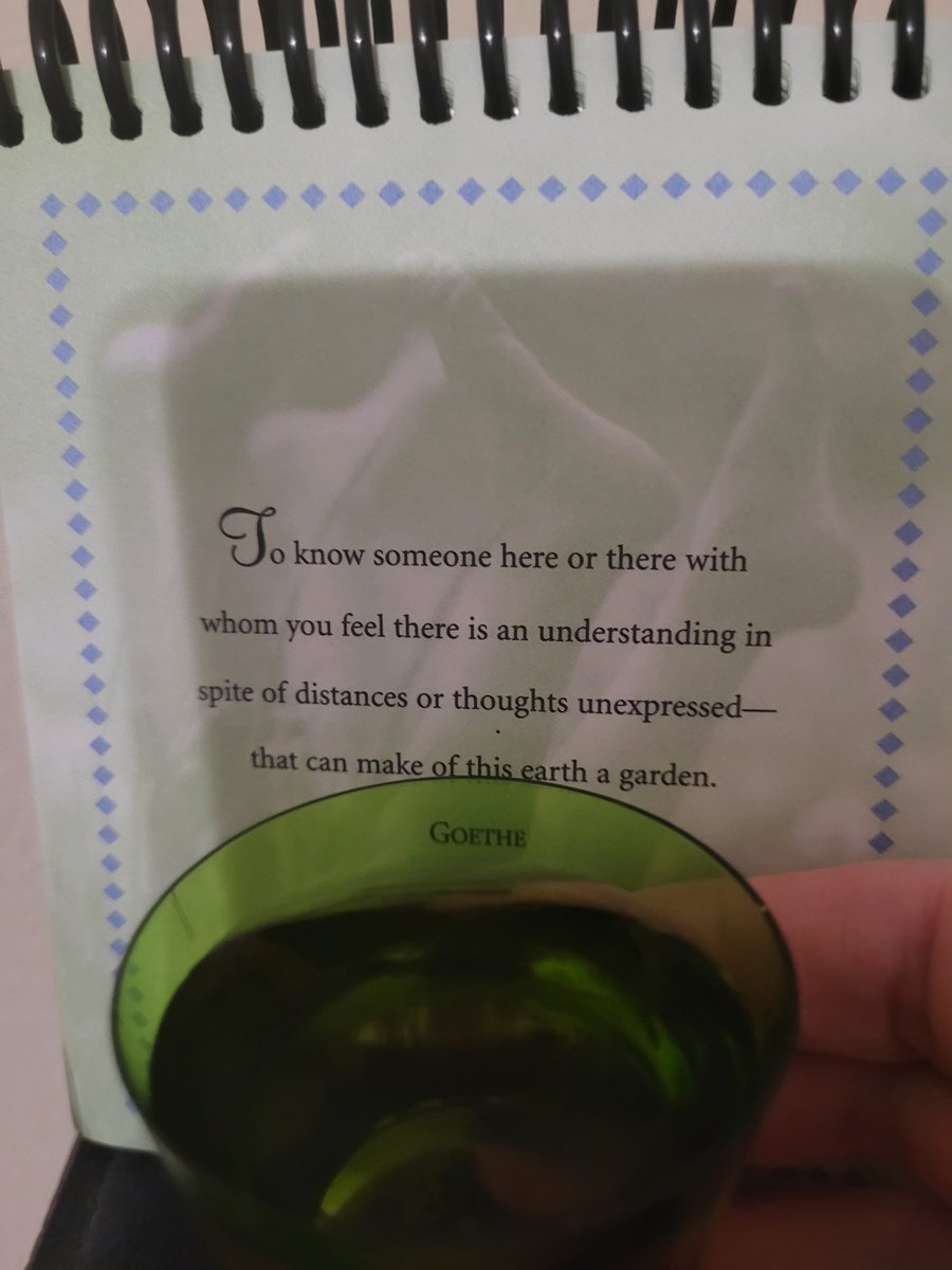 Lunajubar's tweet image. Cuz. #friends #inspite lol. 😉