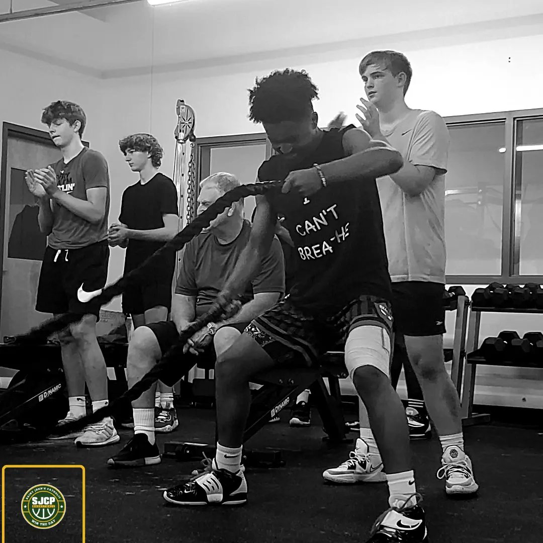 BoysSjcp's tweet photo. 🏀🏋🏾‍♂️💪🏿

#WTD https://t.co/Ec7wpkTgom