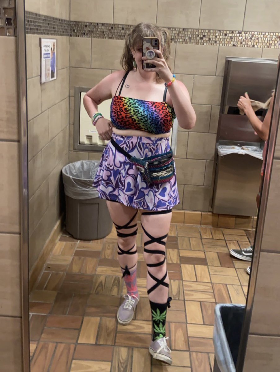 saturdays fit for com3t was a moment of course 💜