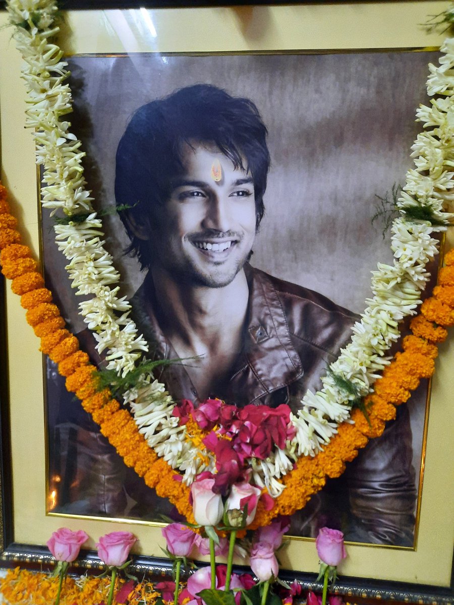 Its 14th June saddest day when the news shock the entire nation. Still remember when I heard the news that you were no more, it felt like a personal loss 🙏🏻 Still waiting for justice विनम्र श्रद्धांजलि 🌼 2years Of Injustice To Sushant