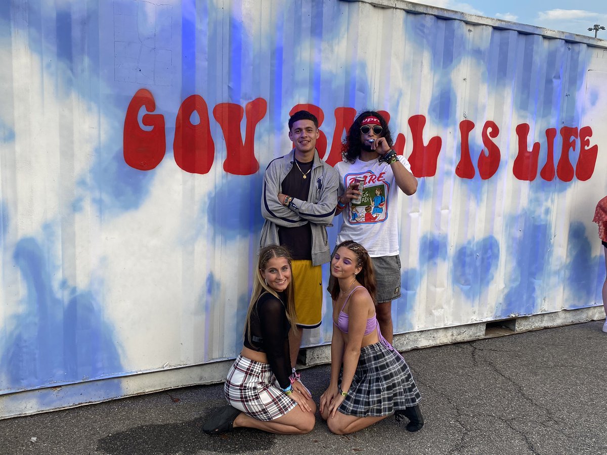 memhoe14's tweet photo. #GovBall2022 https://t.co/EpiUH91pl6