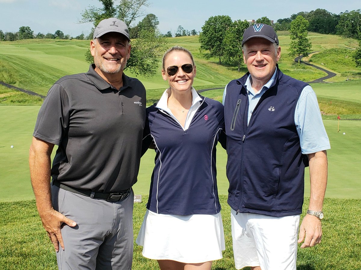 So great to catch up with my <a href="/ElsForAutism/">Els for Autism</a> golf challenge Hamilton Farms co-chairs <a href="/mikemorini77/">mike morini</a>, CEO <a href="/WorkForceSW/">WorkForce Software, an ADP company</a> &amp; <a href="/SAPSports/">SAP Sports & Entertainment</a>' Amy Schulz. Thank you Mike and Amy for your friendship, sponsorship &amp; for all you did to help us raise over $210k today at this amazing venue!