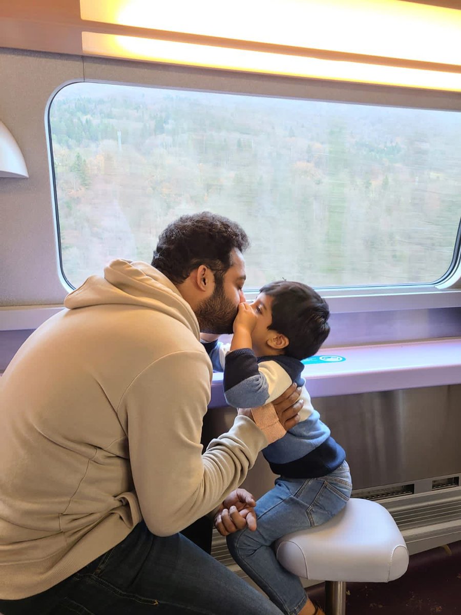 AbhayBhargavFc's tweet photo. Wishing Our @tarak9999's Younger Son, #NandamuriBhargavaRam A Very Happy Birthday ❤️

Stay Blessed, Bhargava! ✨

#HBDNandamuriBhargavaRam https://t.co/NPVd9Z7nf6