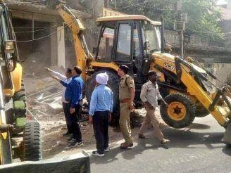 saandiippnayak's tweet image. Riot control model of UP #bulldozer