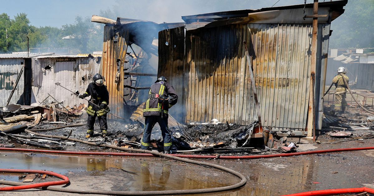 Five killed, 22 injured in Ukranian artillery attacks in Donetsk, Russian-backed separatists say reut.rs/3tAbC1d