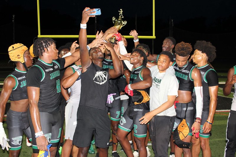 naitetraore824's tweet image. PGCFCA 2022 PASSING LEAGUE CHAMPS!!🏆 #BacktoBacktoBacktoBack 
@CHFJAGS @DaemonDameon