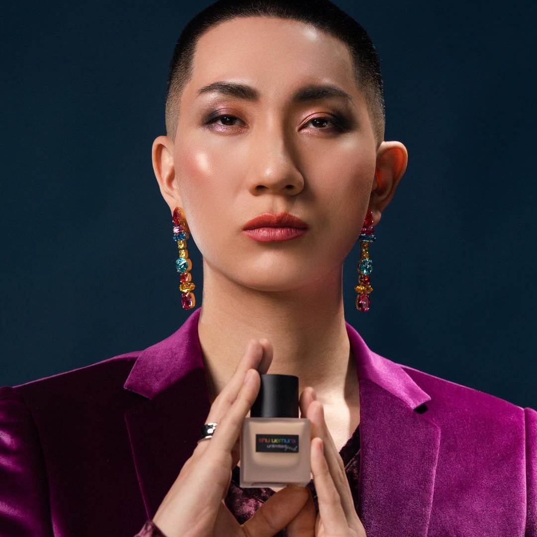 shuuemurath's tweet photo. 🏳️🌈 shu uemura สนับสนุนความแตกต่าง เท่าเทียมแบบไร้ขีดจำกัด ผ่าน unlimited pride แคมเปญ เพราะเราเชื่อใน power of make up สนับสนุนให้ทุกคนภูมิใจในความเป็นตัวเองและเชื่อว่า "เมคอัพ" เป็นเรื่องของทุกคนโดยไม่มีเส้นแบ่งทางเพศ #shuuemurath #shupride #pridemonth #pride2022 #รองพื้นหายใจได https://t.co/Ts9R1i0CEV