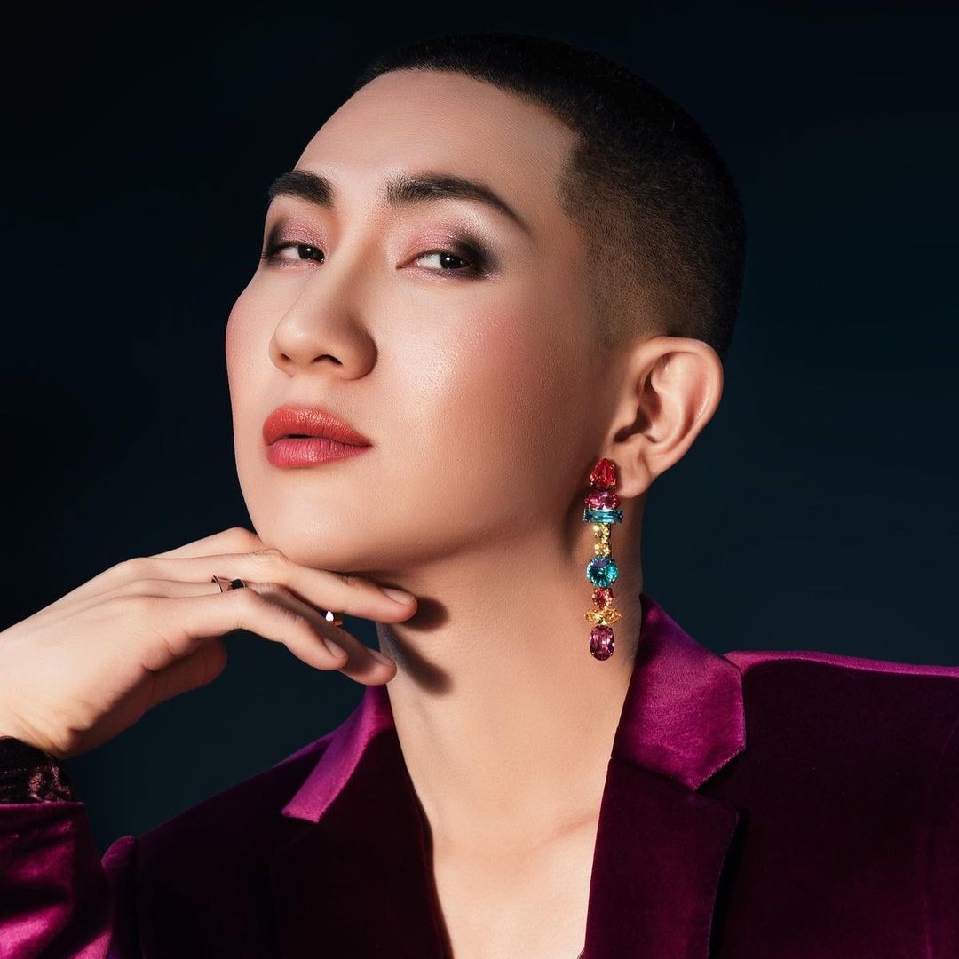 shuuemurath's tweet photo. 🏳️🌈 shu uemura สนับสนุนความแตกต่าง เท่าเทียมแบบไร้ขีดจำกัด ผ่าน unlimited pride แคมเปญ เพราะเราเชื่อใน power of make up สนับสนุนให้ทุกคนภูมิใจในความเป็นตัวเองและเชื่อว่า "เมคอัพ" เป็นเรื่องของทุกคนโดยไม่มีเส้นแบ่งทางเพศ #shuuemurath #shupride #pridemonth #pride2022 #รองพื้นหายใจได https://t.co/Ts9R1i0CEV