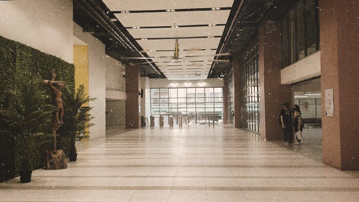 angelicatiel's tweet photo. the frassati bldg will always be my totga 🙁❤️‍🩹 https://t.co/a9OtbPAyul