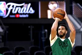2022_CL's tweet photo. #BOSvsGSW #NBAFinals

Watch NBA Finals: Boston Celtics vs Golden State Warriors Game 5 Live Streams On-Demand

1: https://t.co/HSSP62sxsS
2: https://t.co/G6QGWwm3o0

You can chose any link for today NBA streams free. https://t.co/VMDtNf6WsA