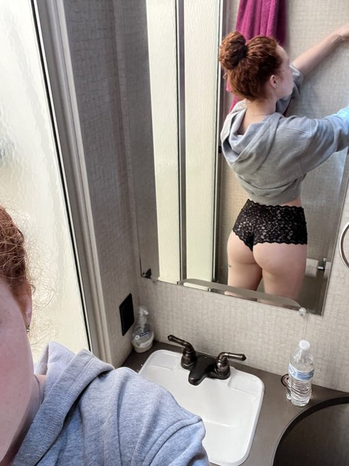 Anyone have a favorite state/national park? 🍑 https://t.co/Dlo4uU2LFM<a href="/tag/dronephotography"class="tags"><span>#dronephotography</span></a>