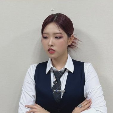 vernhye's tweet photo. all business https://t.co/hkBvg34jyi