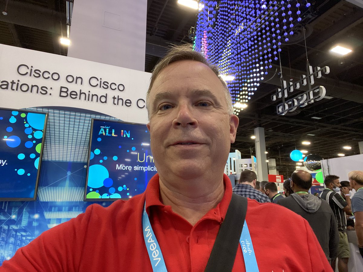 JonPaulHeaton's tweet photo. All set to go! #CiscoLive22 https://t.co/rwC1HYzgzn