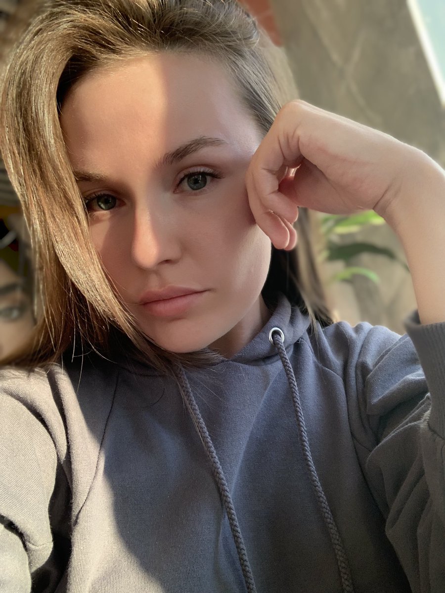 sofiaevdo's tweet photo. GM GM GM🤗 #NFTfam 

The sun is beautiful, isn't it?☀️

What are your plans for today?  what are you drawing at the moment?  ☺️ https://t.co/iDOA6YzzA7