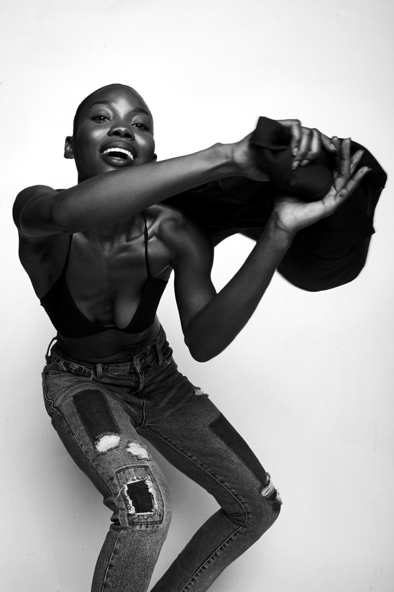 studiobydc's tweet photo. @NikonUSA Portraiture and Boxing #PhotoByDC Peep the Nikon S2 classic! https://t.co/lcIV9t1Z8L