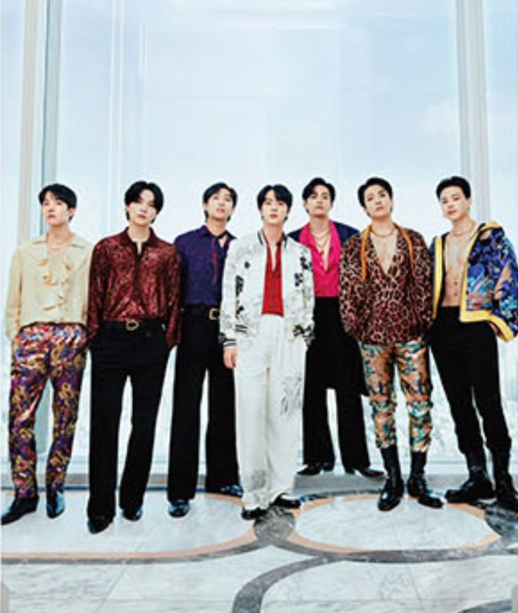 ggukkdoIIs's tweet photo. BTS:                                  ARMYs: https://t.co/pLo8KbUi41
