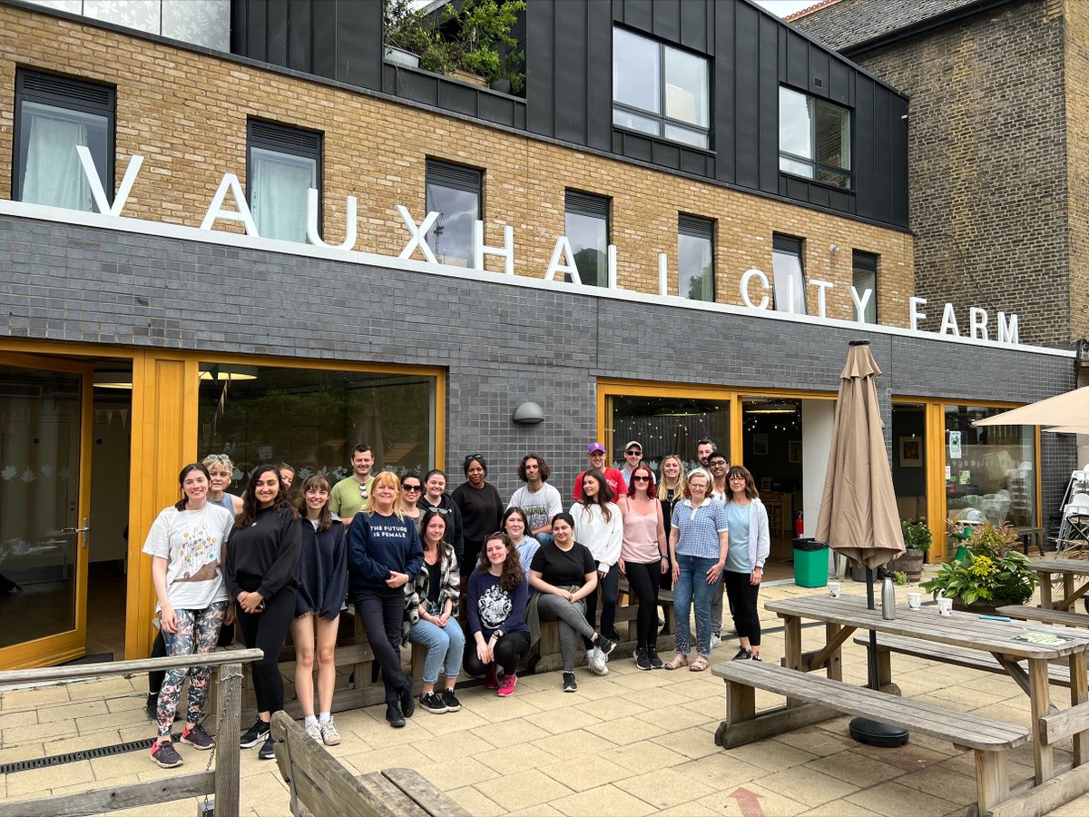 TheNurseryNews's tweet photo. What an absolute pleasure it was spending our annual Volunteer Day with @VauxhallFarm last Thursday. Mucking up pig pens, training pygmy goats, de-weeding gardens, and market research – you name it, we can do it all! https://t.co/sZpyGbiSb5