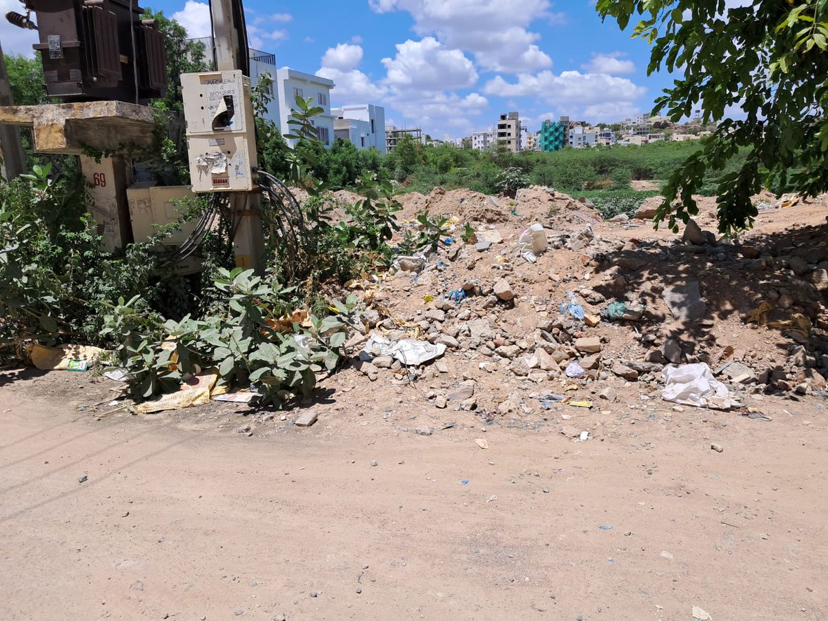 EvvPioneerblue1's tweet photo. @KTRoffice @KTRTRS @arvindkumar_ias @CollectorRRD @Prateek_JainIAS @DrRanjithReddy @PrakashGoudTRS @ManikondaMc @mcnarsingi *The apathy of the government officials towards our plight!!* 

We, the residents of EVV,  Pioneer and Fairfield colony have been struggling to get even https://t.co/jJl1iwcbYn