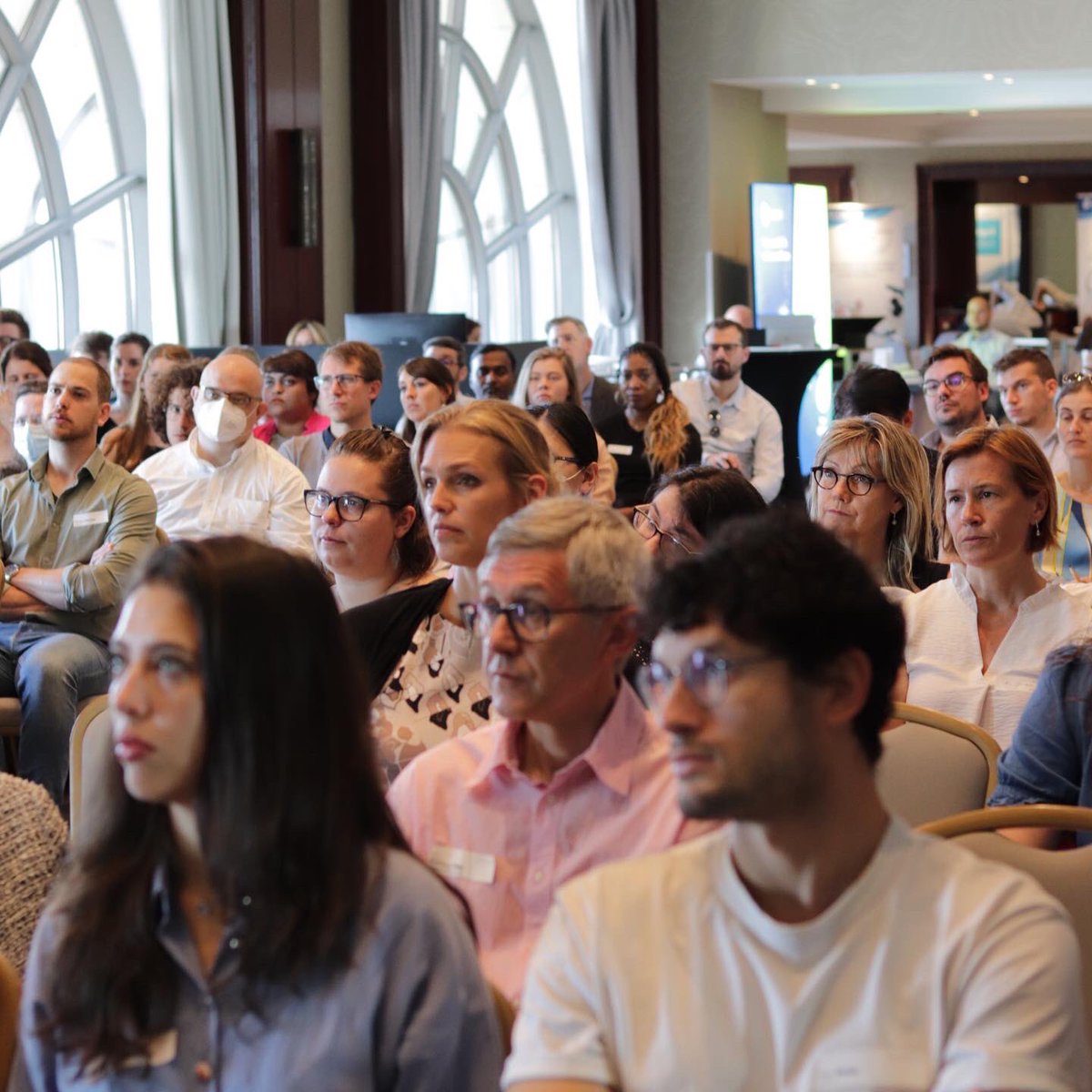 Day 2 at #LIVe2022 ! 
4 new sessions and 3 poster and social moments still to share present talk and exchange with the speakers, participants and sponsors ! #sciencematters 
.
Lung in vitro event with <a href="/epithelix/">Epithelix</a> in Nice 🧬🧫🌞🌊