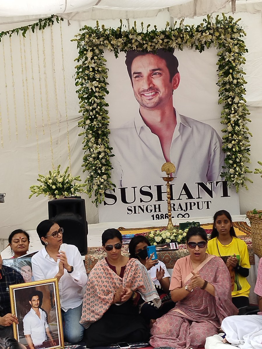 Officialsujataa's tweet photo. Remembering Sushant Singh Rajput on his 2nd Death Anniversary, Family and Fans gathered at Jantar Mantar to Pray and Demand Justice for SSR #justiceforssr https://t.co/yLMZMpvNrz