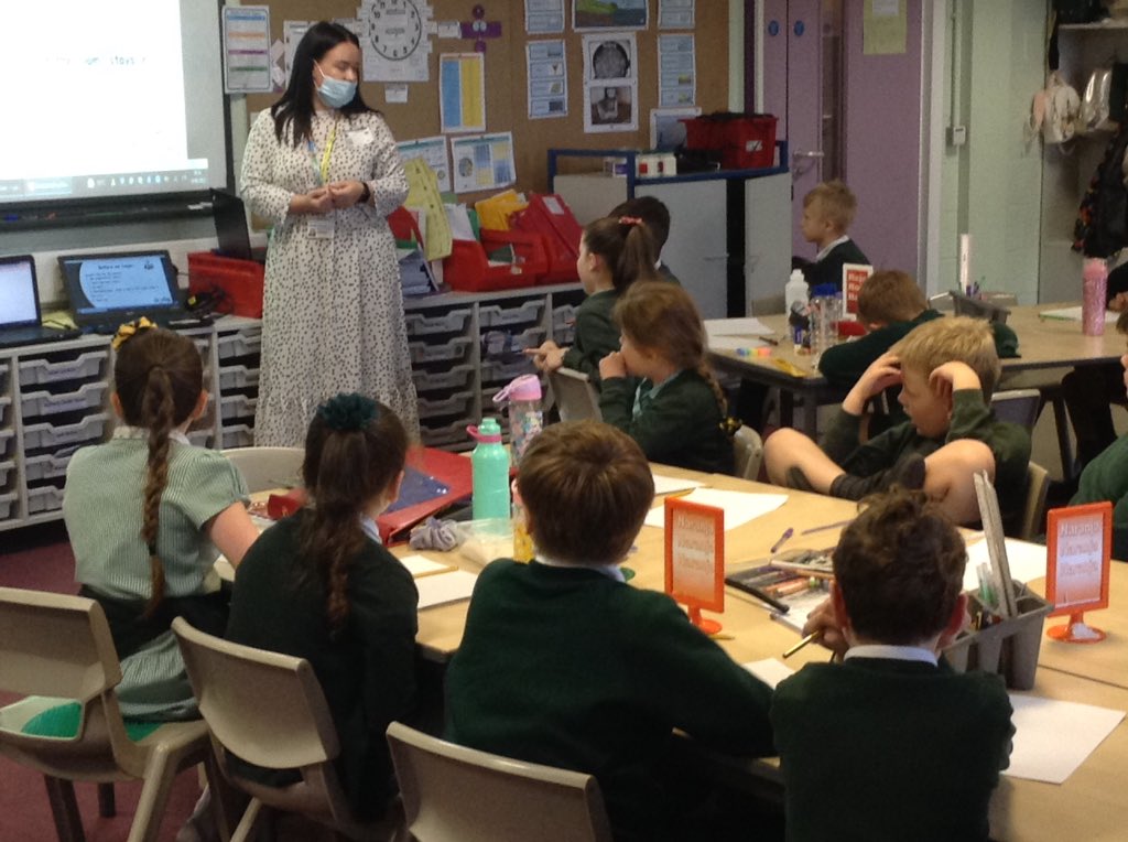 springwoodyear4's tweet image. Y4 are really lucky to be having an Anxiety Workshop run by Hannah from Alder Hey Hospital. #swhvalues #swhrse #swhvisitor