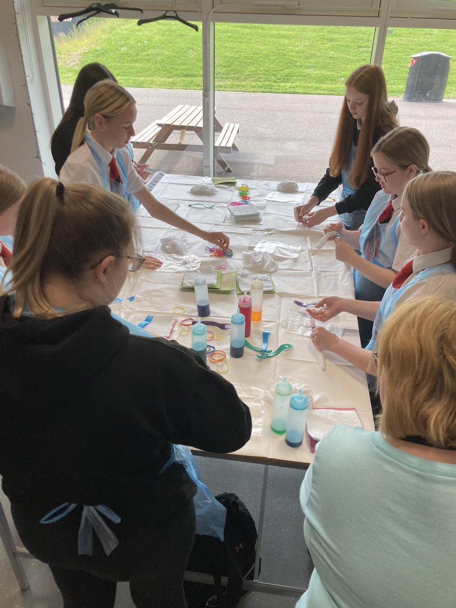 WCHS_Pathways's tweet photo. On Tuesdays we tie-dye! @gooeyevents @WestCalderHigh #sustainability #fashion #weAREwchs https://t.co/NYdK2Fe2ta